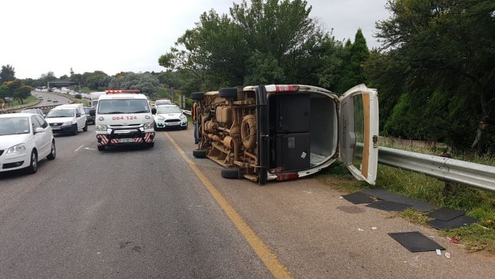 PRETORIA-Taxi-overturns-leaving-four-injured_.jpeg